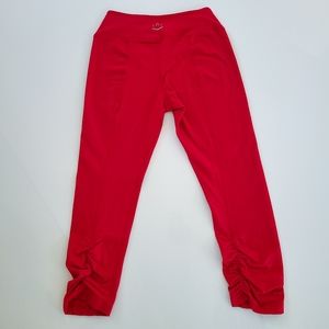 Beyond Yoga Pants Red Pedal Pusher Capri Leggings